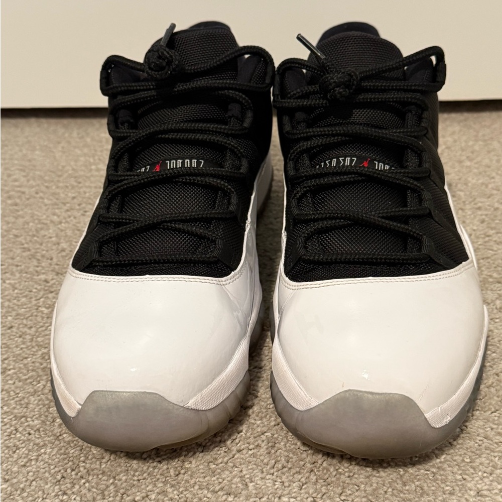 Jordan Retro 11 “Tuxedo” Size 14 Mens